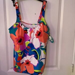 Mynah plus size 24 swim top